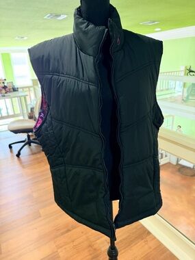 Black Puff Vest